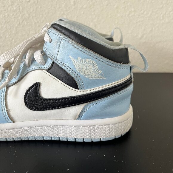 Nike Kids Air Jordan 1 Mid Ice Shoes Sneakers Size 13C Style 640737-401 - Picture 6 of 11